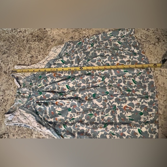 Staccato Teal Floral White Lace Trim Lightweight Tank Top Size M - Picture 8 of 8